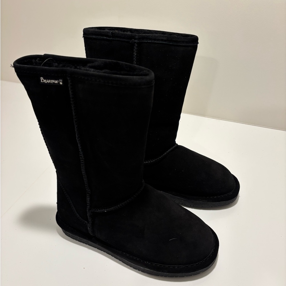 NEW BearPaw Women's Size 7 Black Classic Winter Boots